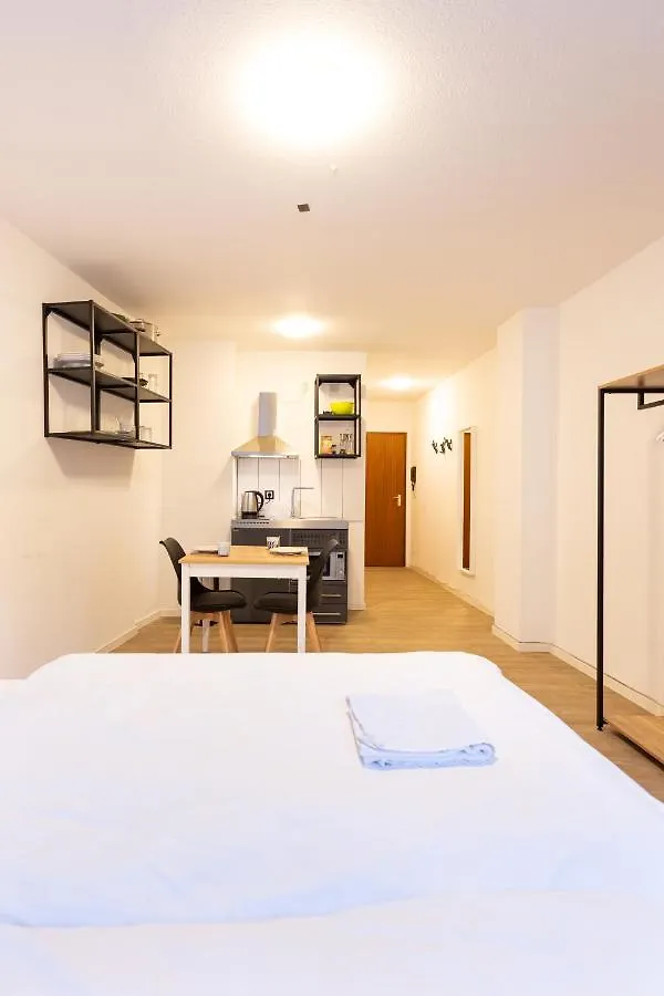 Modernes Apartment in der Innenstadt Würzburg 0*,
